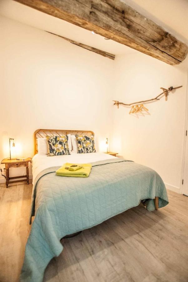 La Calade Bed and Breakfast Montouliers Exteriör bild