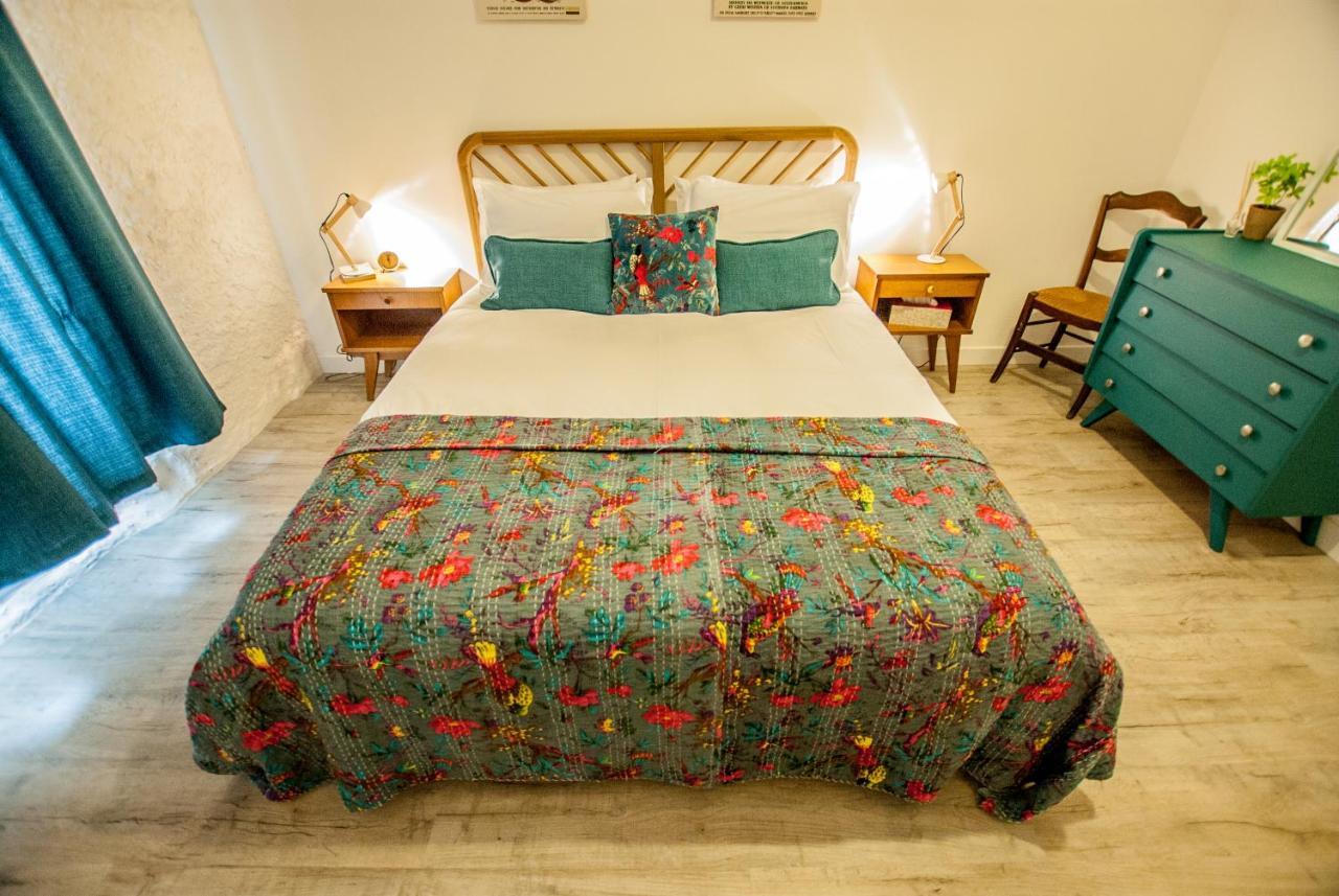 La Calade Bed and Breakfast Montouliers Exteriör bild