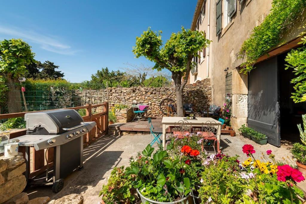 La Calade Bed and Breakfast Montouliers Exteriör bild